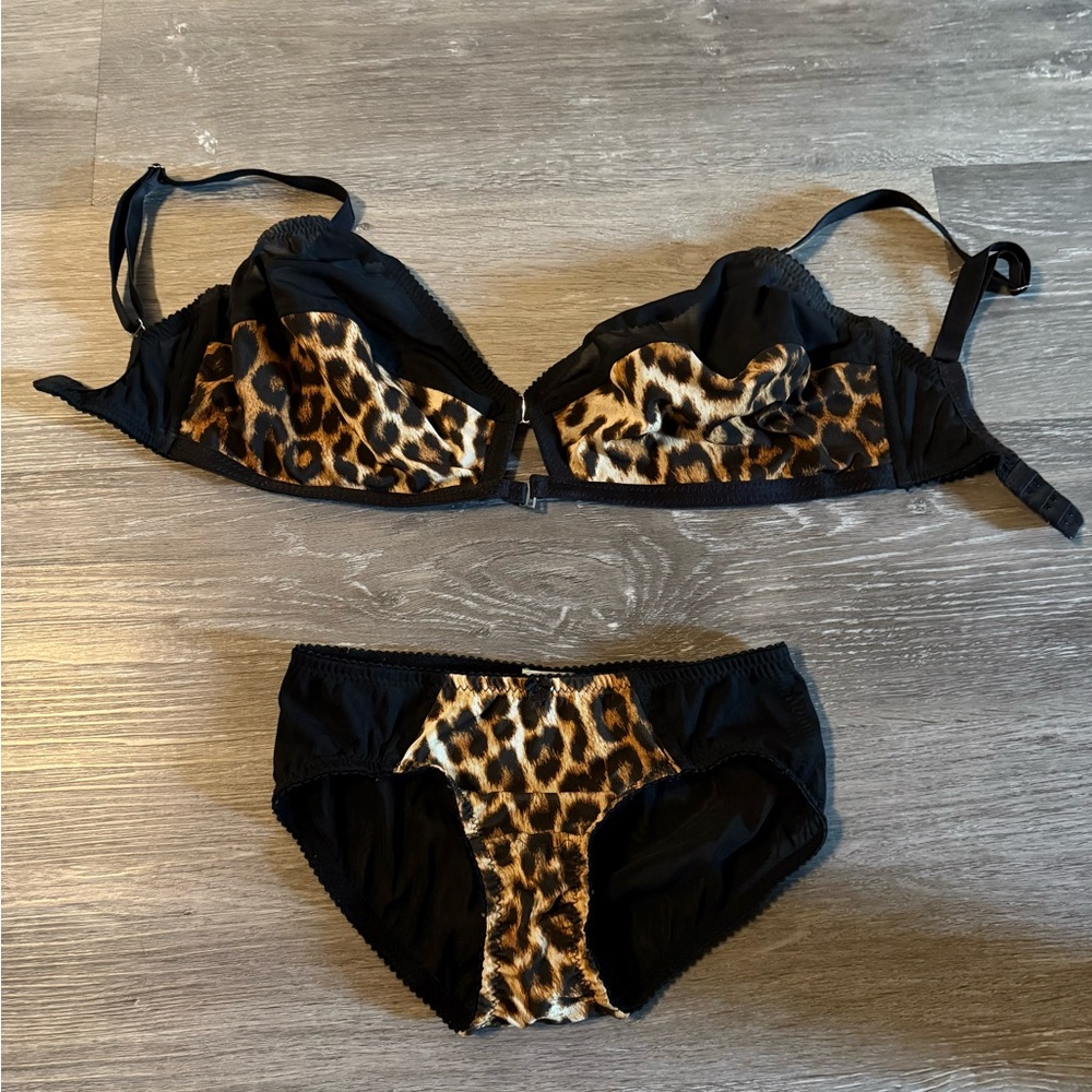 Pip & Pantalaimon bralette & panties set (32G and UK8)